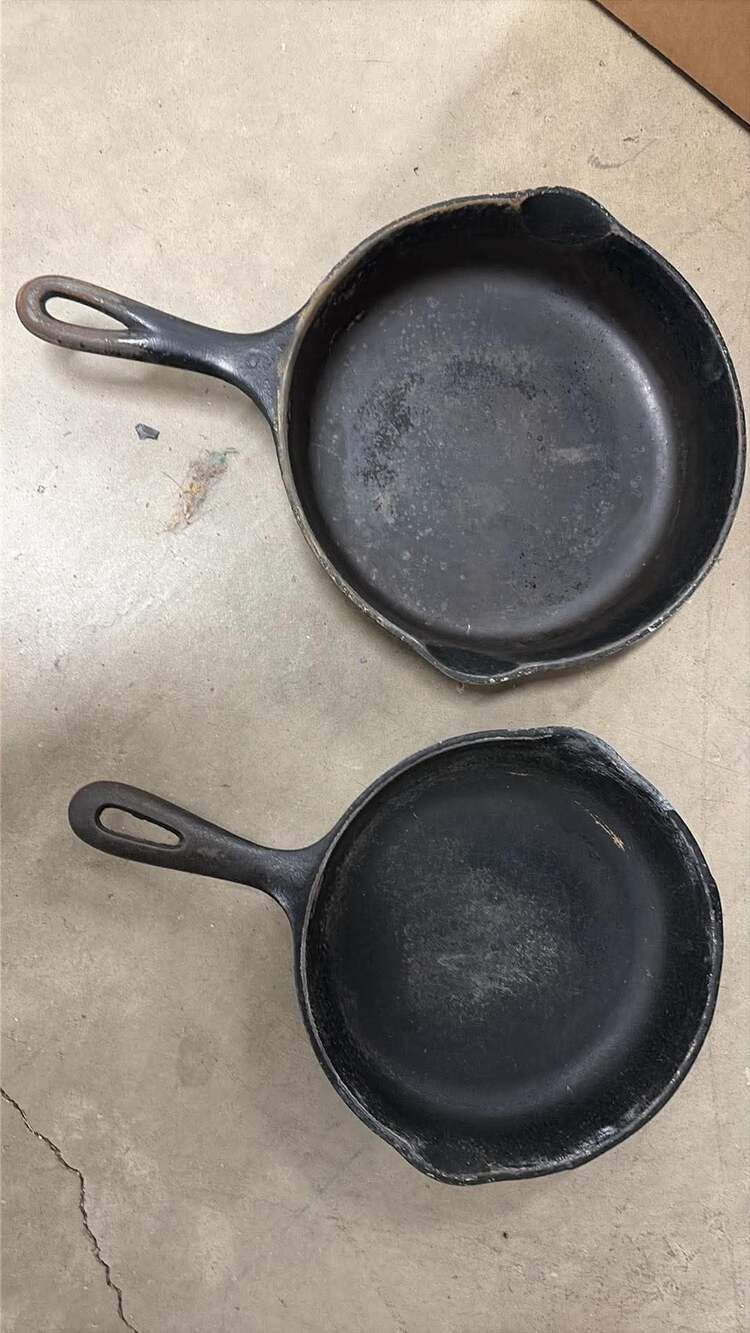 Wagner Ware Sidney 0 Cast Iron Skillet Set (2 Pieces)